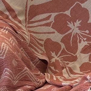 NEW SET 2 1 Red Flower 1 SXSW Red Clay Reversible Towel Blanket Curtain Wraps